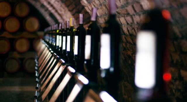 Il vino italiano leader nel mondo per produzione, export e lavoro