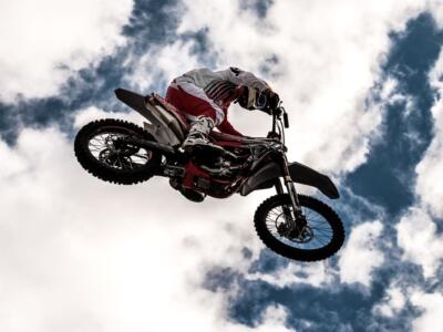 Vanni Oddera sperimenta la mototerapia al Gaslini