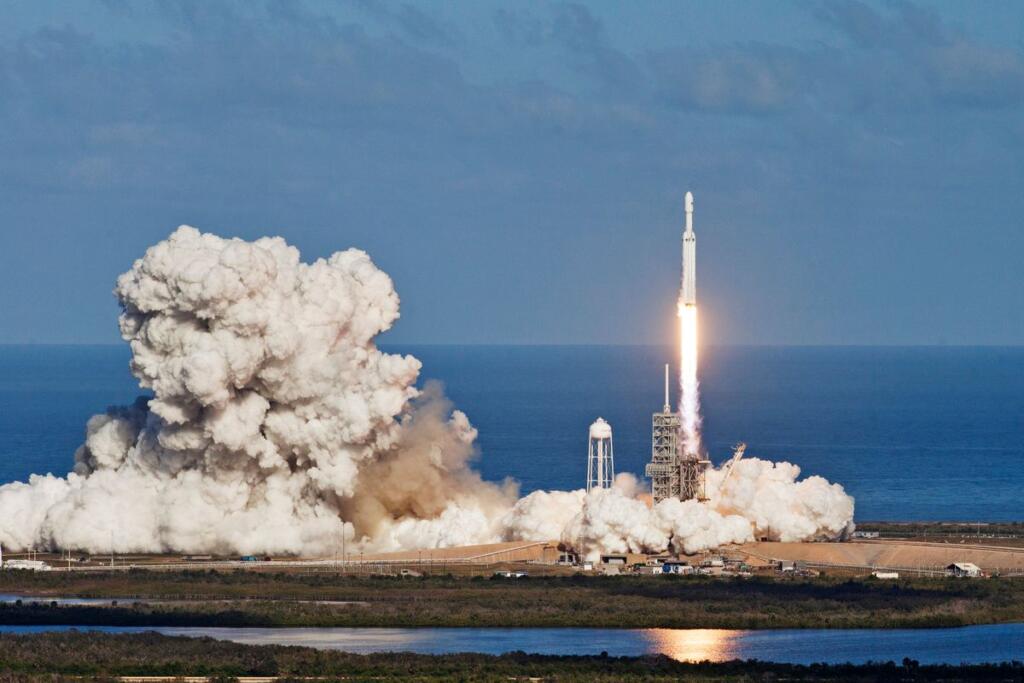 SpaceX viaggio verso la luna