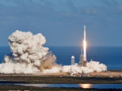 SpaceX viaggio verso la luna