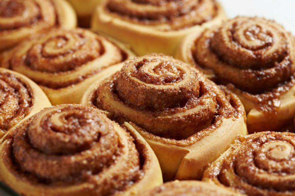 I cinnamon rolls