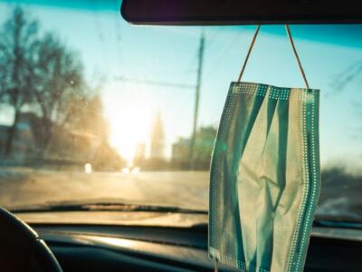 mascherina in macchina