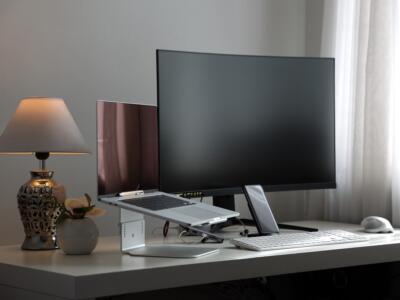 pc scrivania ufficio