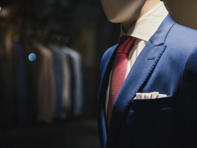 Completo giacca e cravatta