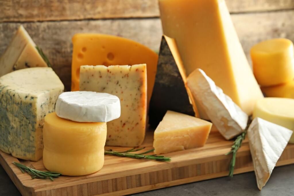 Una selezione di formaggi italiani