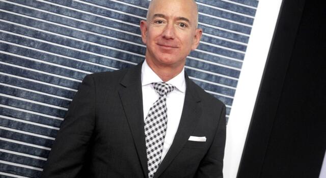 Amazon aprirà i negozi di lusso: l&#8217;ultima sfida di Jeff Bezos