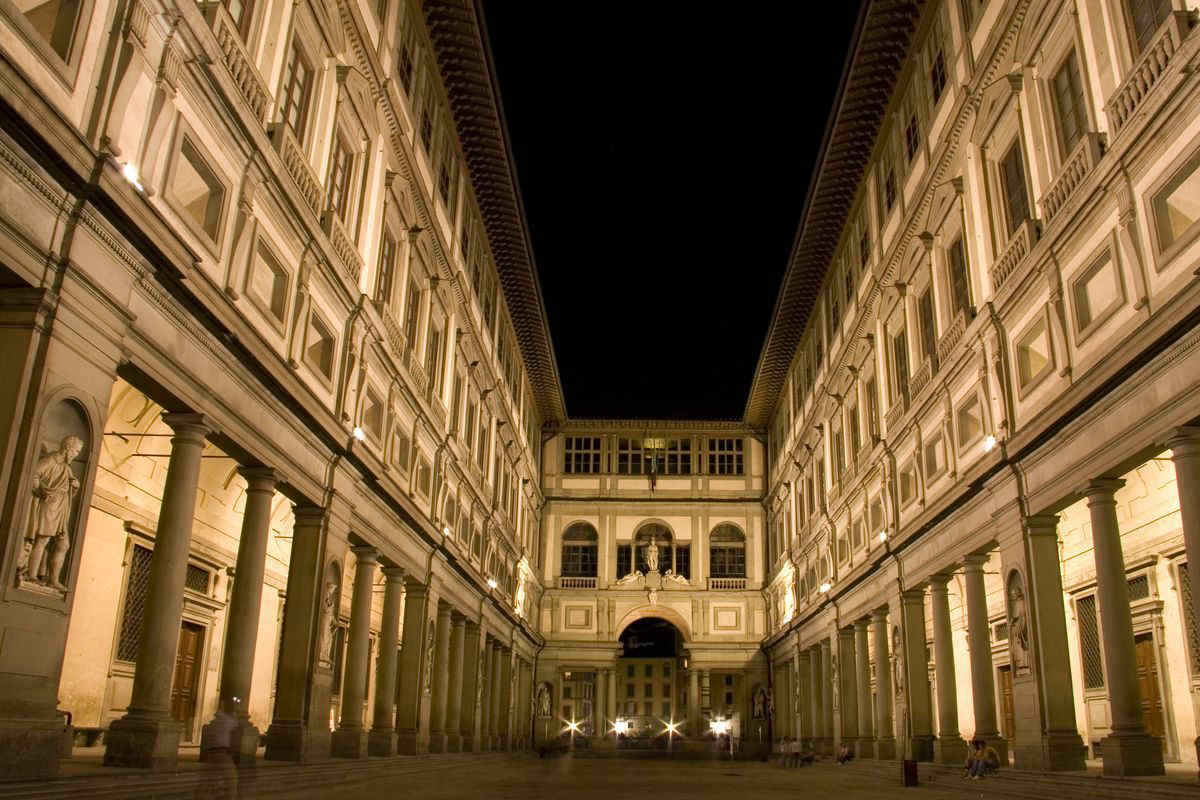 Le Gallerie degli Uffizi di notte