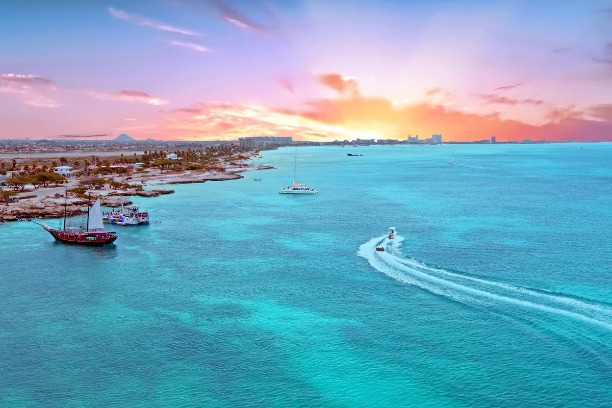 L'isola di Aruba nel Mar dei Caraibi al tramonto