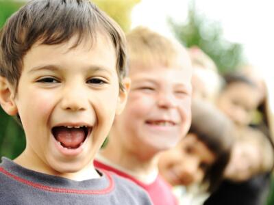 Dei bambini felici