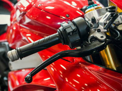 Il particolare di una moto Ducati