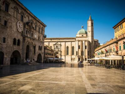 piazza del popolo ascoli piceno