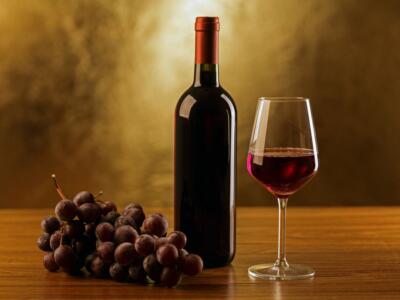 uva vino bottiglia rosso