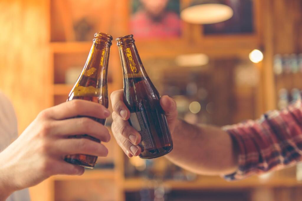 Birra Peroni, torna il vuoto a rendere: così si difende l’ambiente e si combatte il caro energia