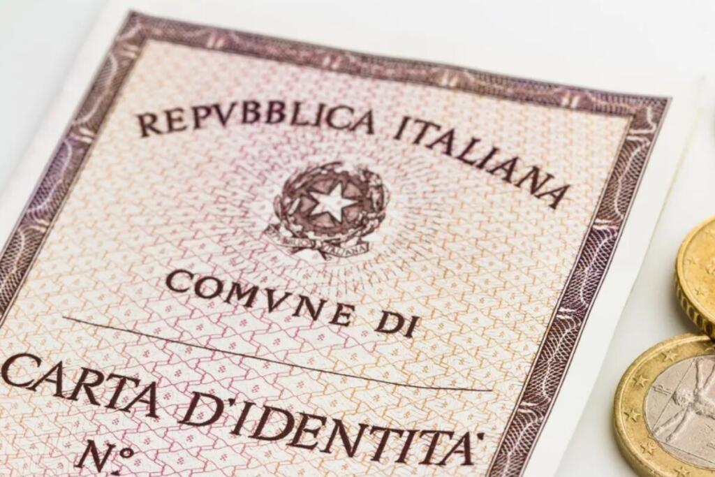 La carta d’identità elettronica si arricchisce: arriva la bandiera dell’Unione europea