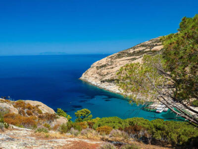 mare isola montecristo toscana