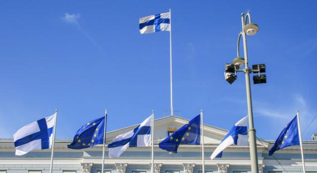 Finlandia, il Parlamento approva l&#8217;ingresso nella Nato: 187 voti a favore