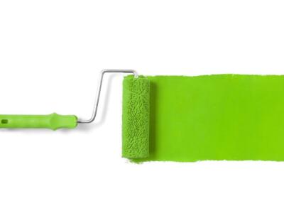 Rullo con vernice verde