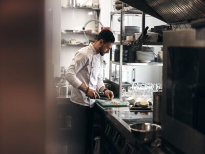 Chef in cucina