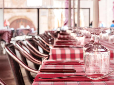 La tavolata di un'osteria