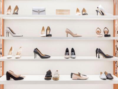 Vetrina scarpe eleganti