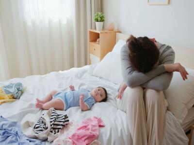 Donna depressa dopo il parto