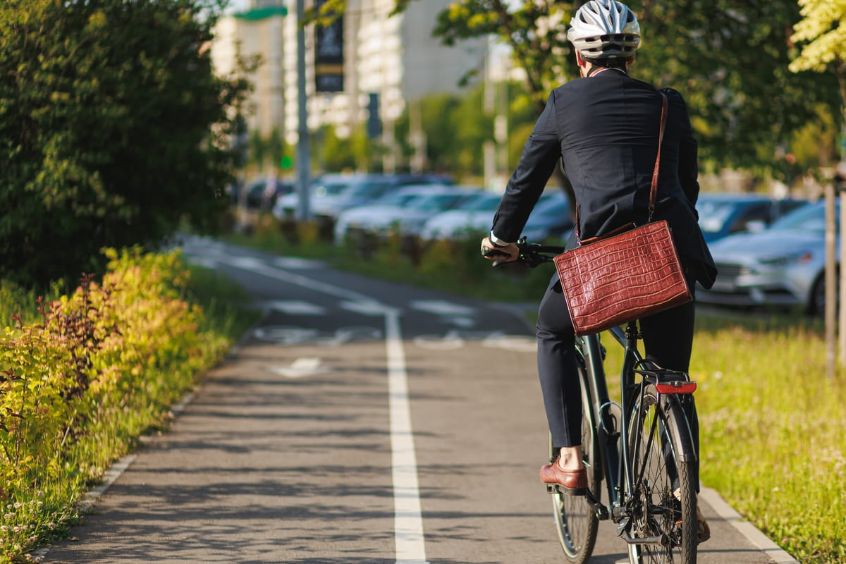 Lavoratore in bici