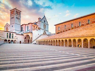 Scopri Assisi in un giorno da Roma: un viaggio tra spiritualità e sapori umbri