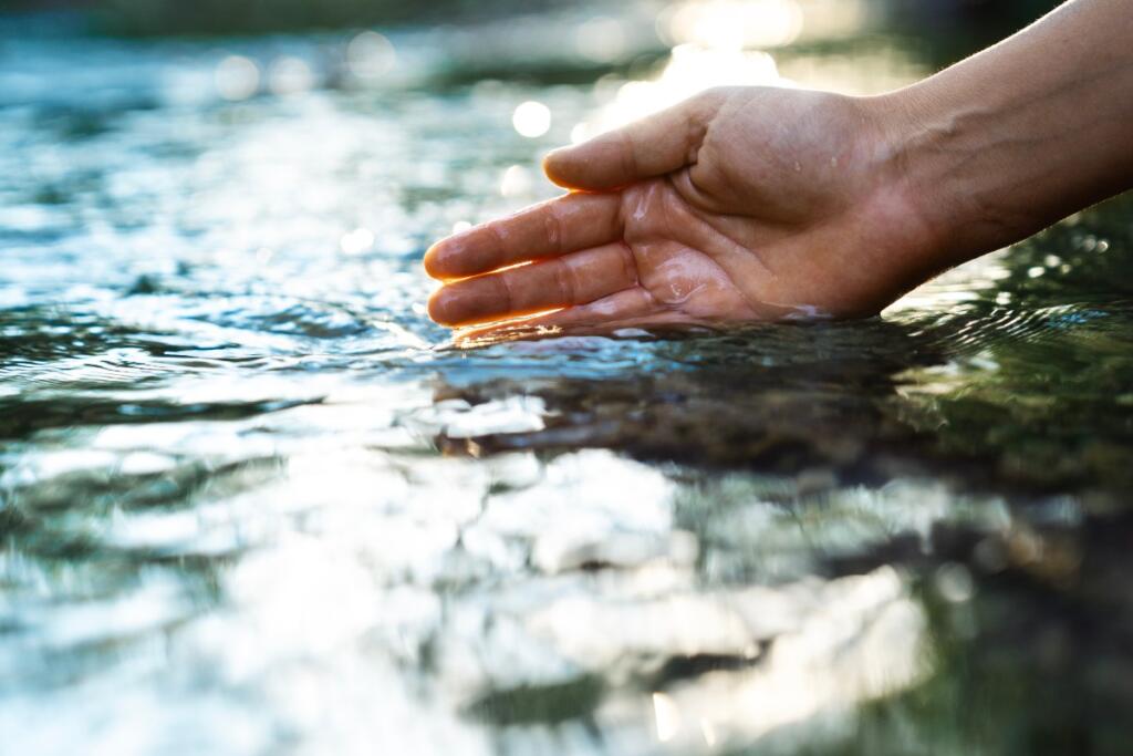 Estrarre acqua dall’aria per contrastare la siccità