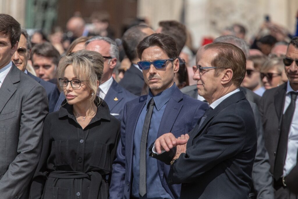 Marina e Pier Silvio Berlusconi con lo zio Paolo