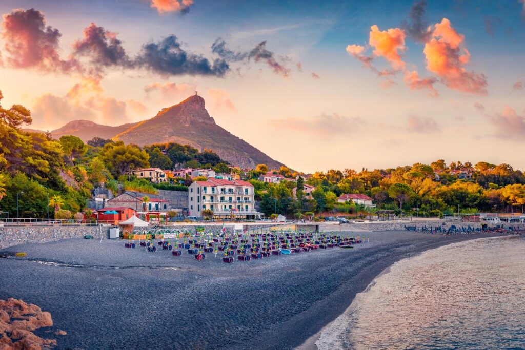 Porto di Maratea con vista sul mare