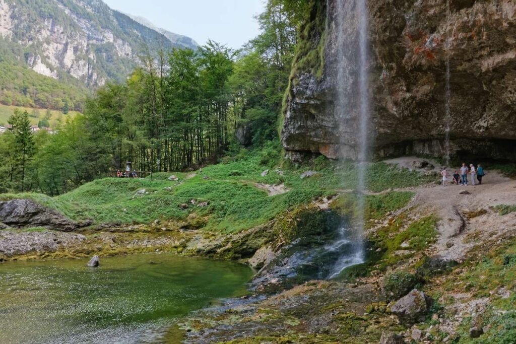 Cascata nelle Alpi Carniche, Friuli Venezia Giulia