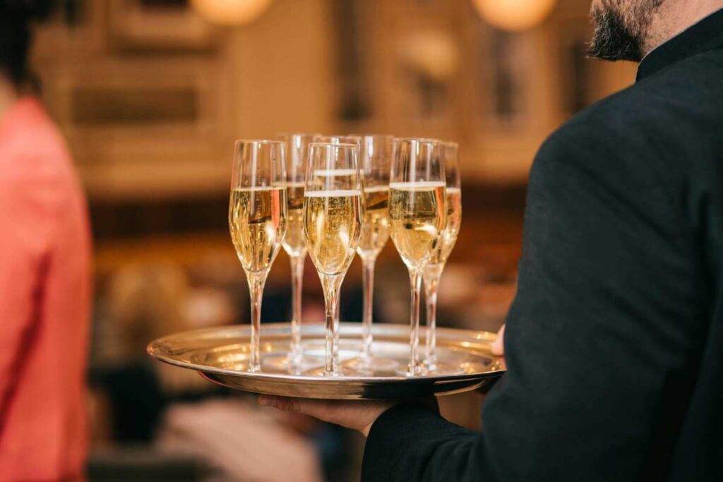 Ha creato il mondo dello Champagne ma per farlo ha dovuto usare il cognome del marito