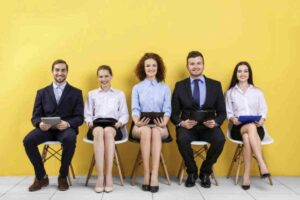 Il mercato del lavoro per i laureati italiani mostra finalmente segnali di miglioramento significativi, come evidenziato dall’ultimo Rapporto AlmaLaurea 2025.