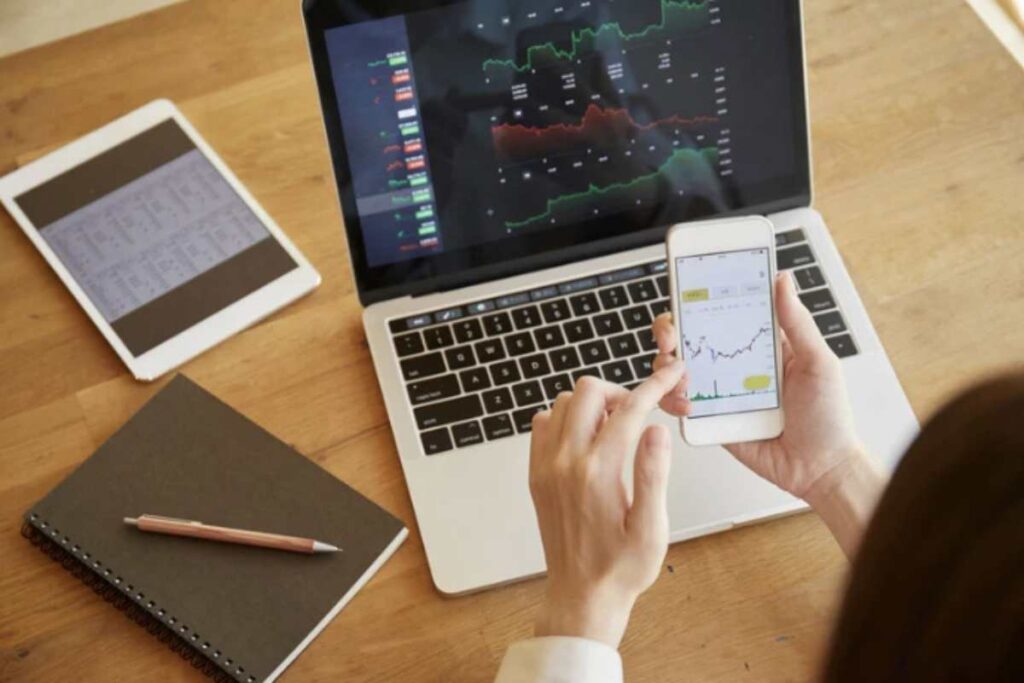 Per chi investe in BTP e altri titoli di Stato, è importante comprendere come gestire al meglio il proprio portafoglio anche dal punto di vista fiscale.