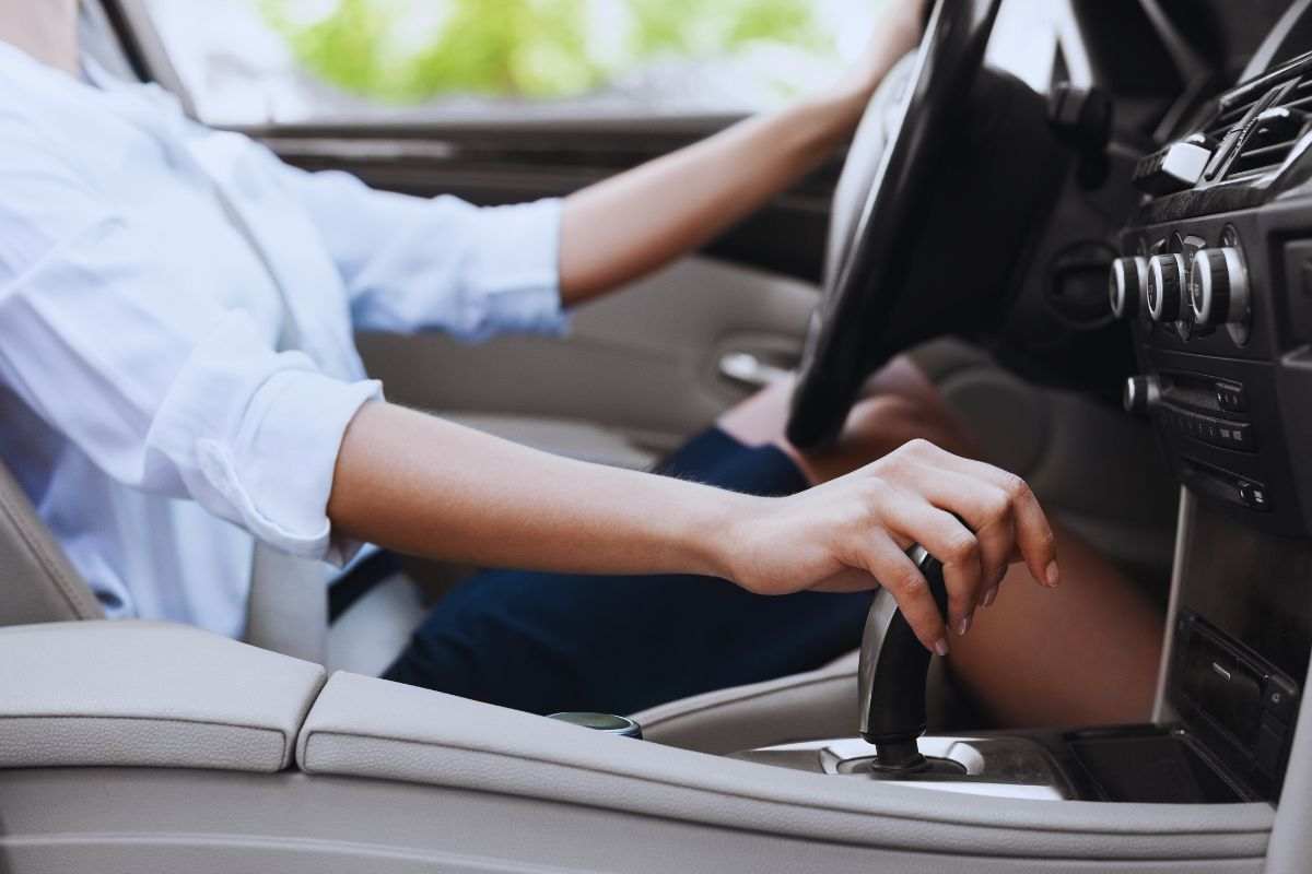 il cambio automatico e manuale delle auto