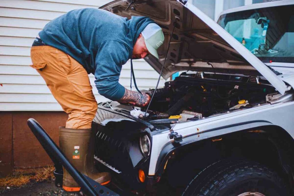 Riparare la macchina fai da te - leonardo.it