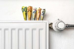 L’idea è tanto semplice quanto efficace: basterà appendere un sacchetto alimentare trasparente e pulito sopra la griglia superiore