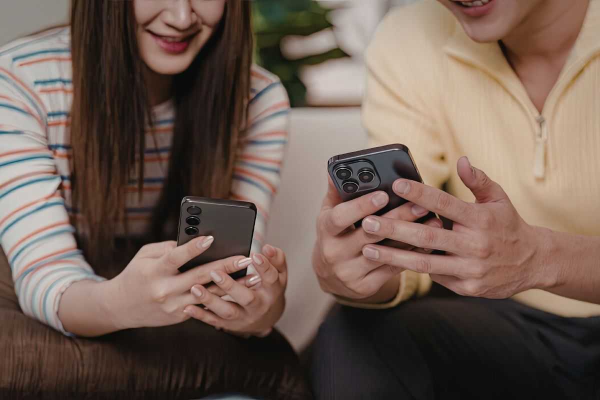 smartphone trucco per salvarlo da freddo e umidità