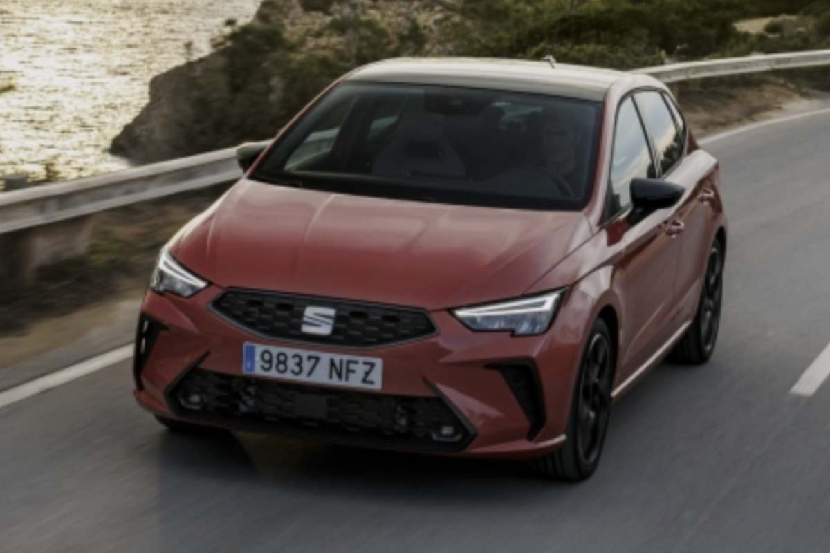 Il restyling dell'Ibiza porta con sé una serie di aggiornamenti tecnologici, come il nuovo quadro strumenti digitale da 8 pollici