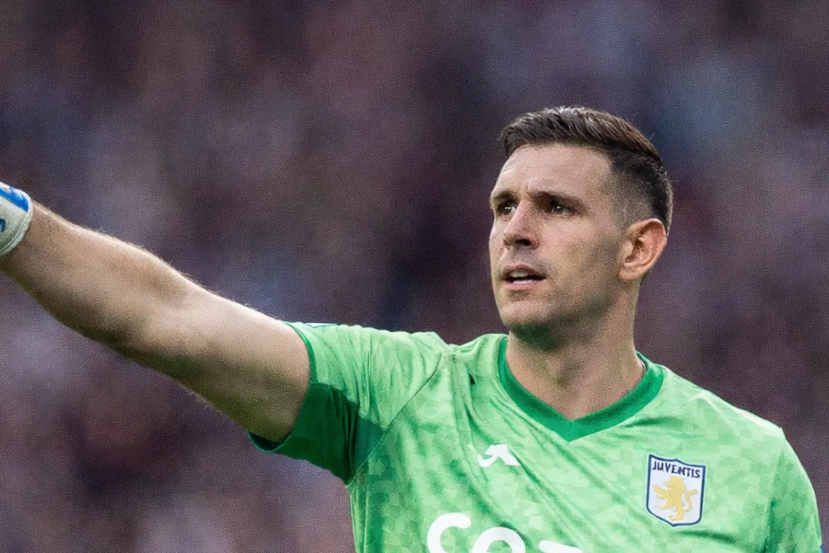 Dibu Martinez, portiere dell'Aston Villa