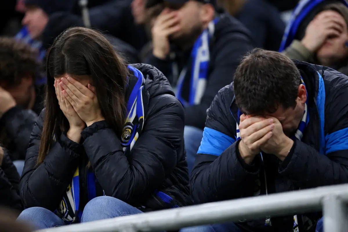 Tifosi in lacrime, gravissimo lutto